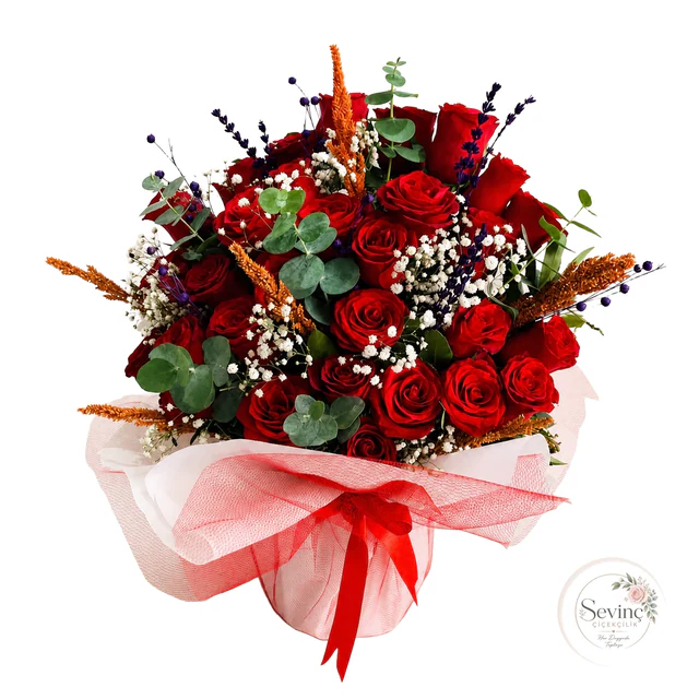 Ruby Atelier Kırmızı Gül Aranjmanı — Halkalı Sevinç Çiçekçilik